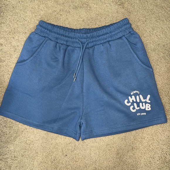 Pretty Little Thing Ink Chill Club Puff Print Drawstring Sweat Shorts - Picture 8 of 12